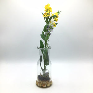 Open image in slideshow, Vase &amp; Flowers Decor
